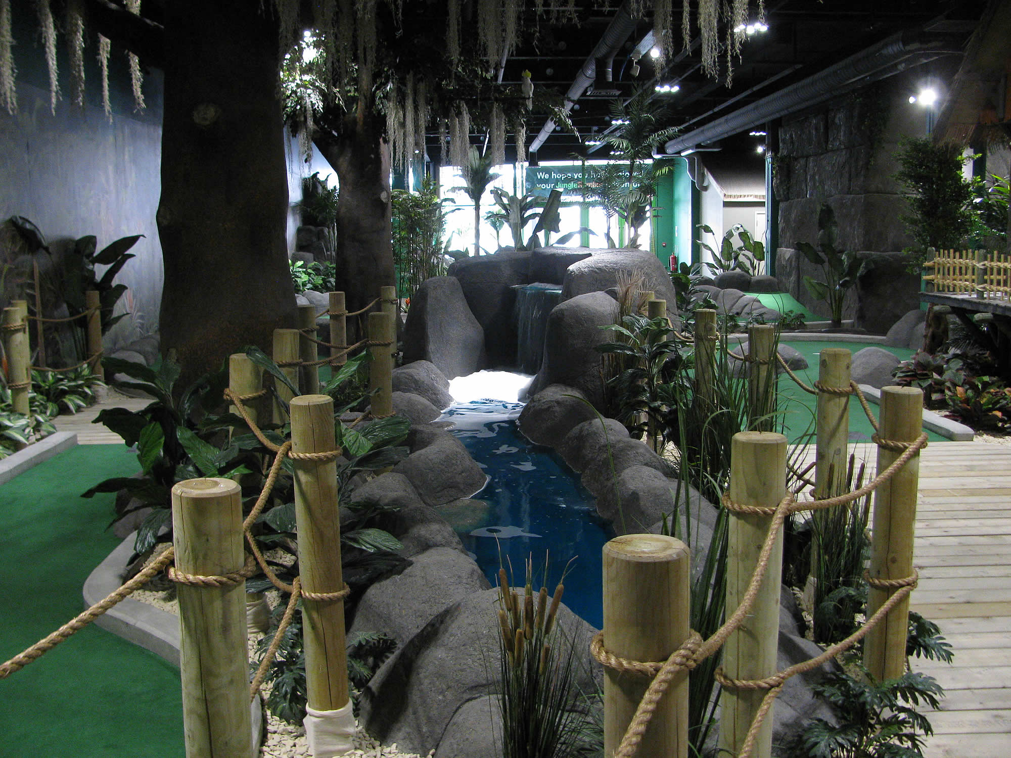 jungle rumble mini golf