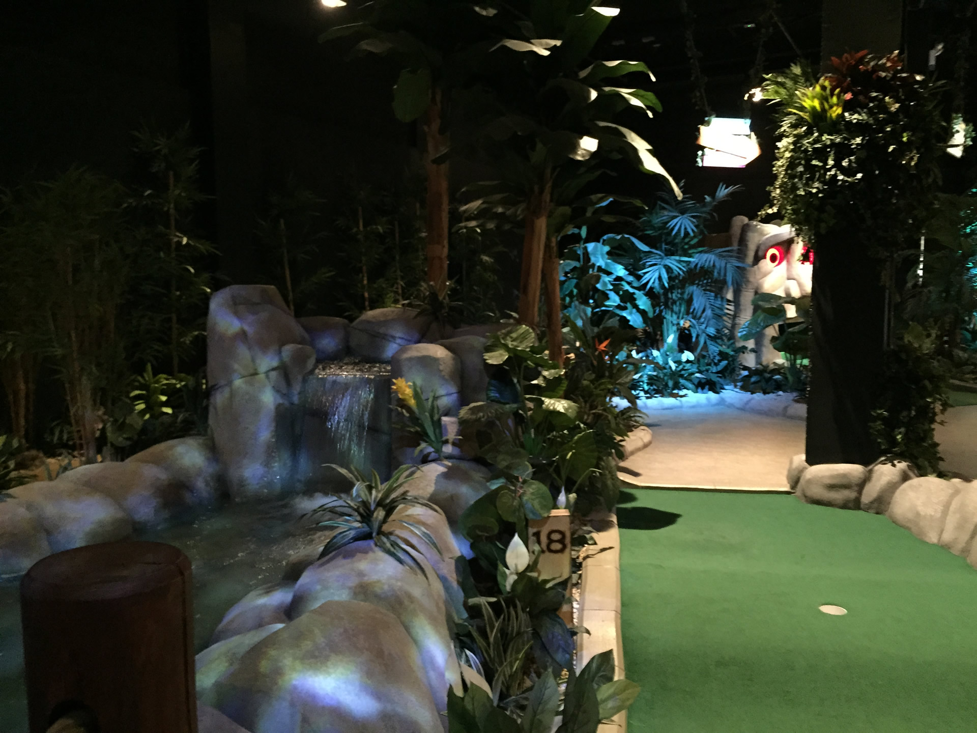 Rainforest Adventure Golf Cardiff Treetop