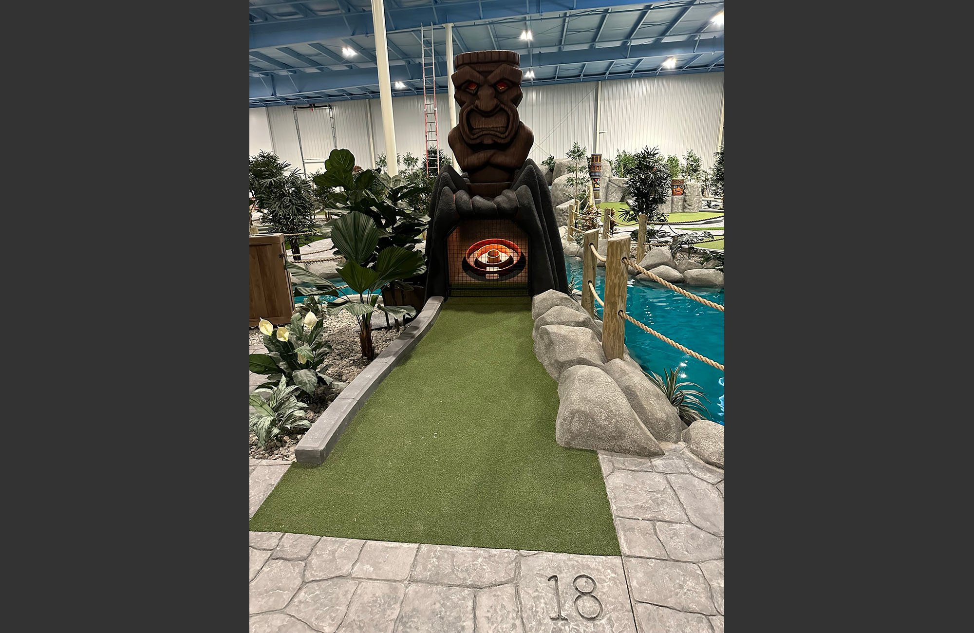 Crazy Pinz Mini Golf Castle