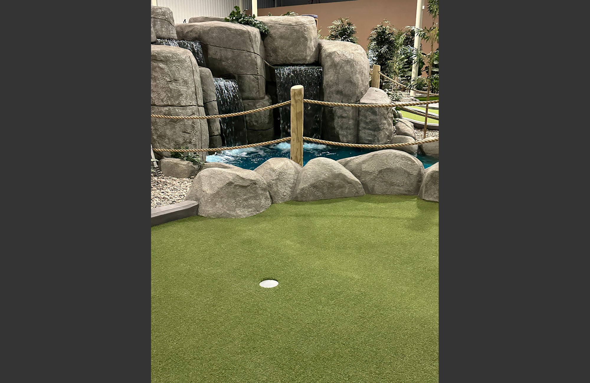 Crazy Pinz Mini Golf Castle