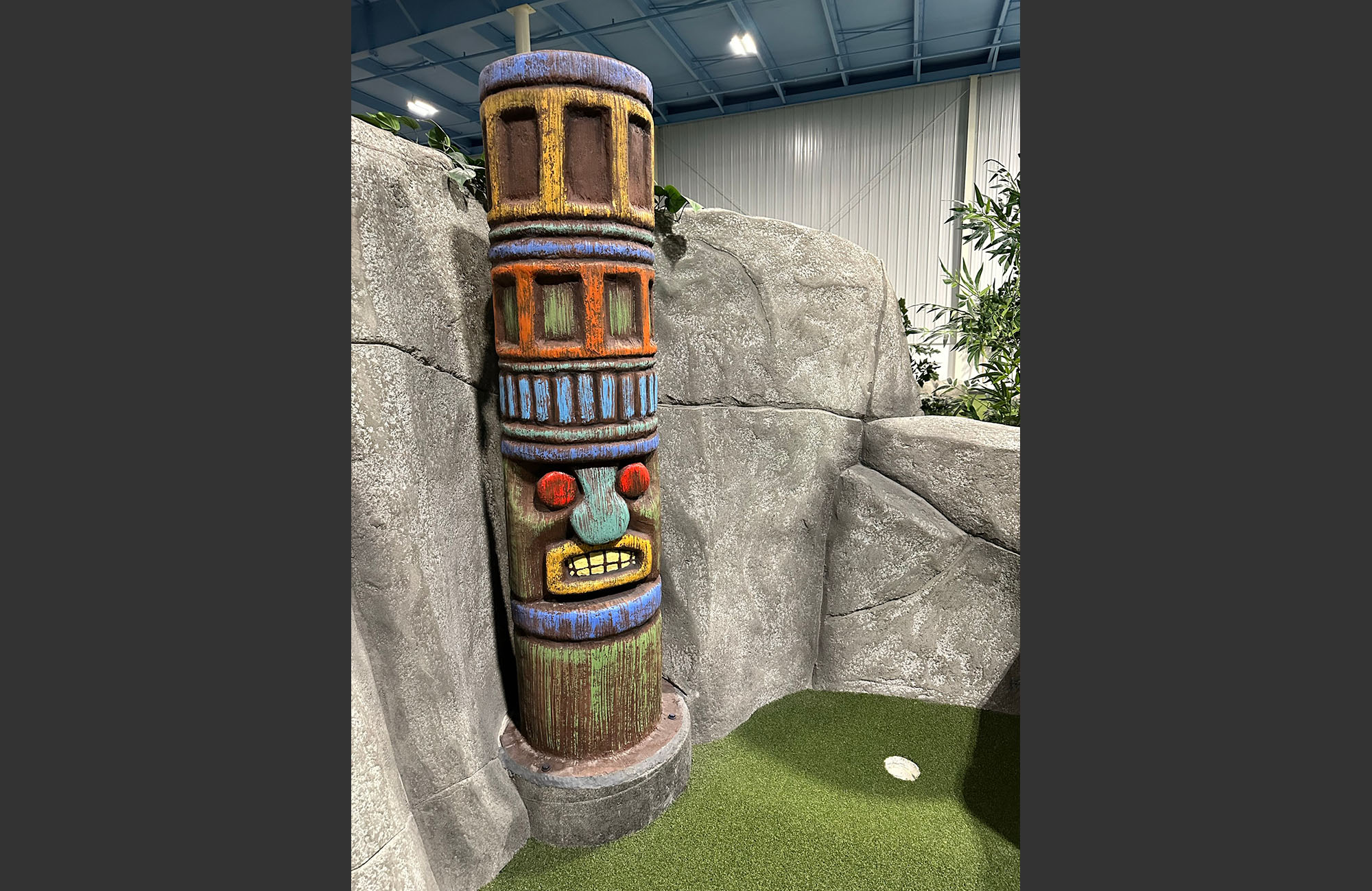 Crazy Pinz Mini Golf Castle