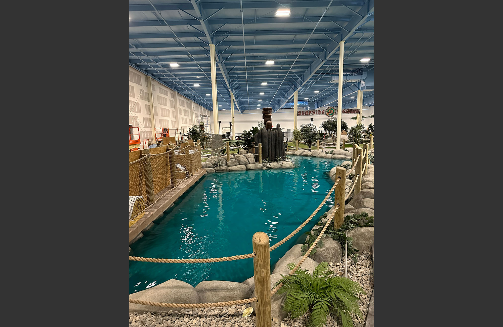 Crazy Pinz Mini Golf Castle