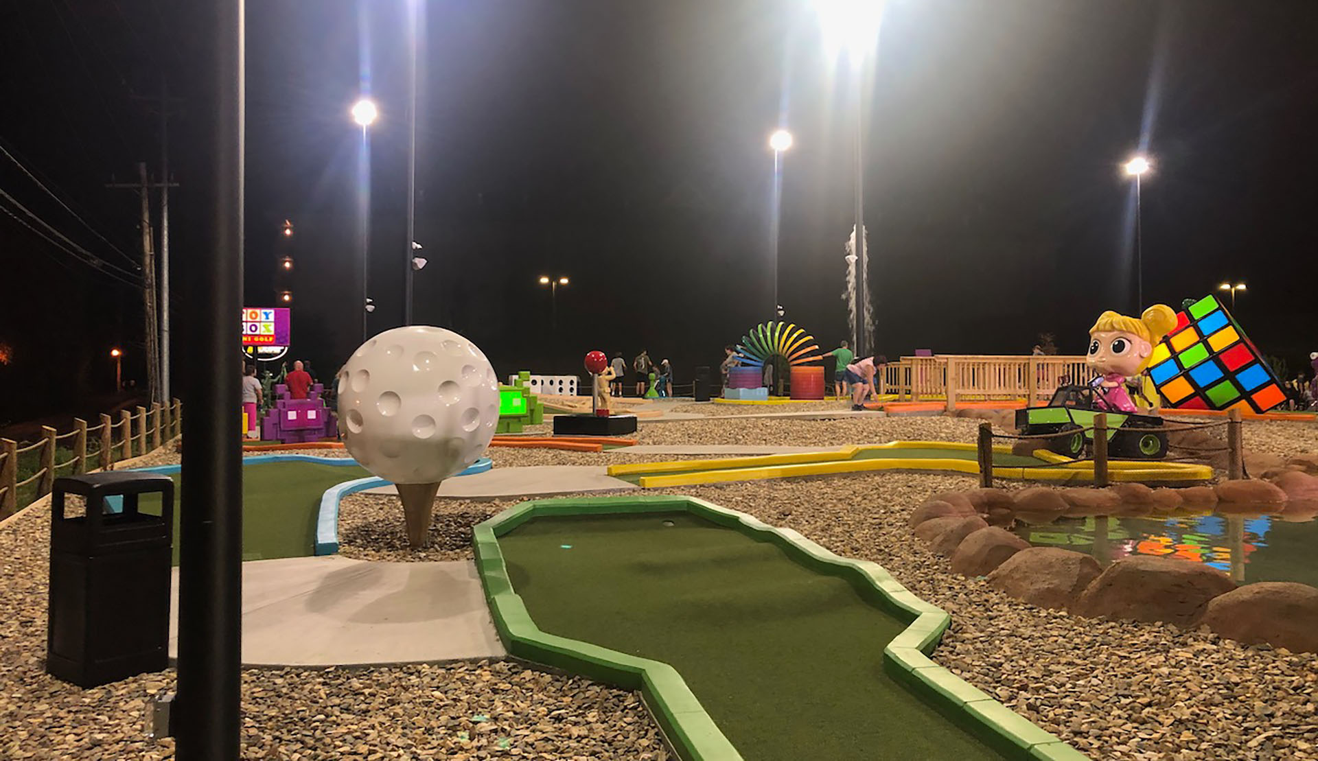 Toy Box Mini Golf, Pigeon TN Castle