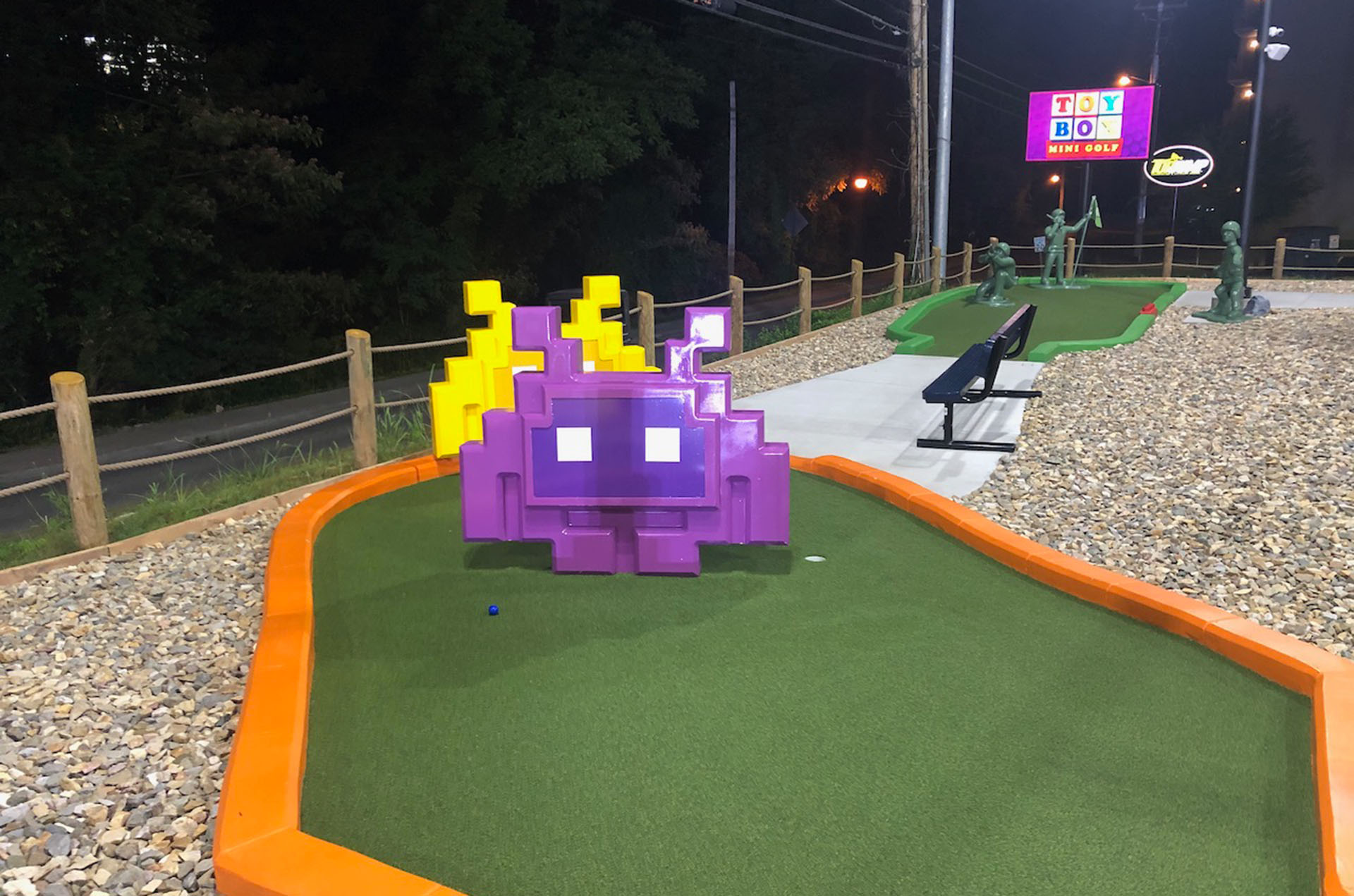 Toy Box Mini Golf, Pigeon TN Castle